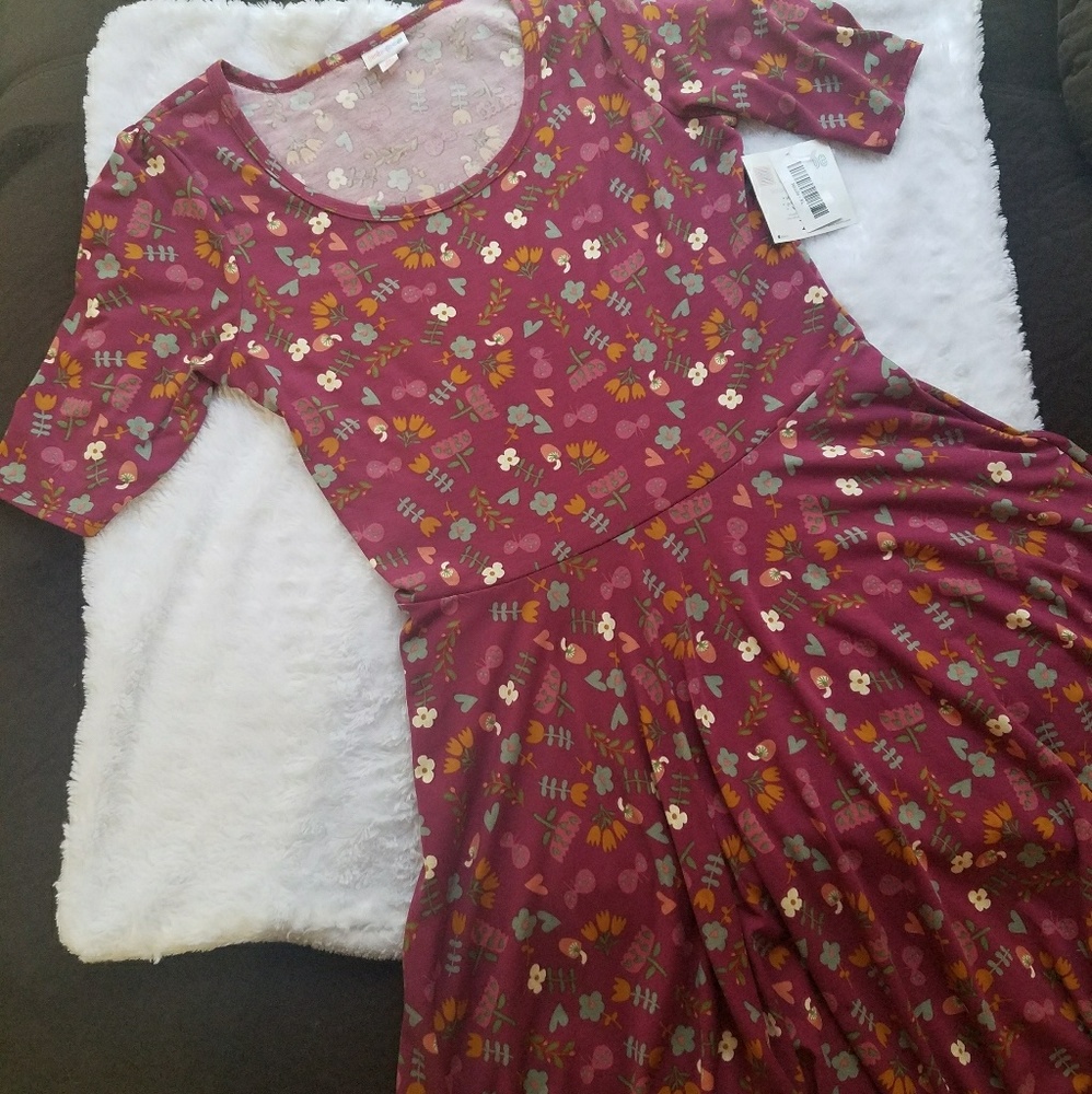 Lularoe Nicole dress